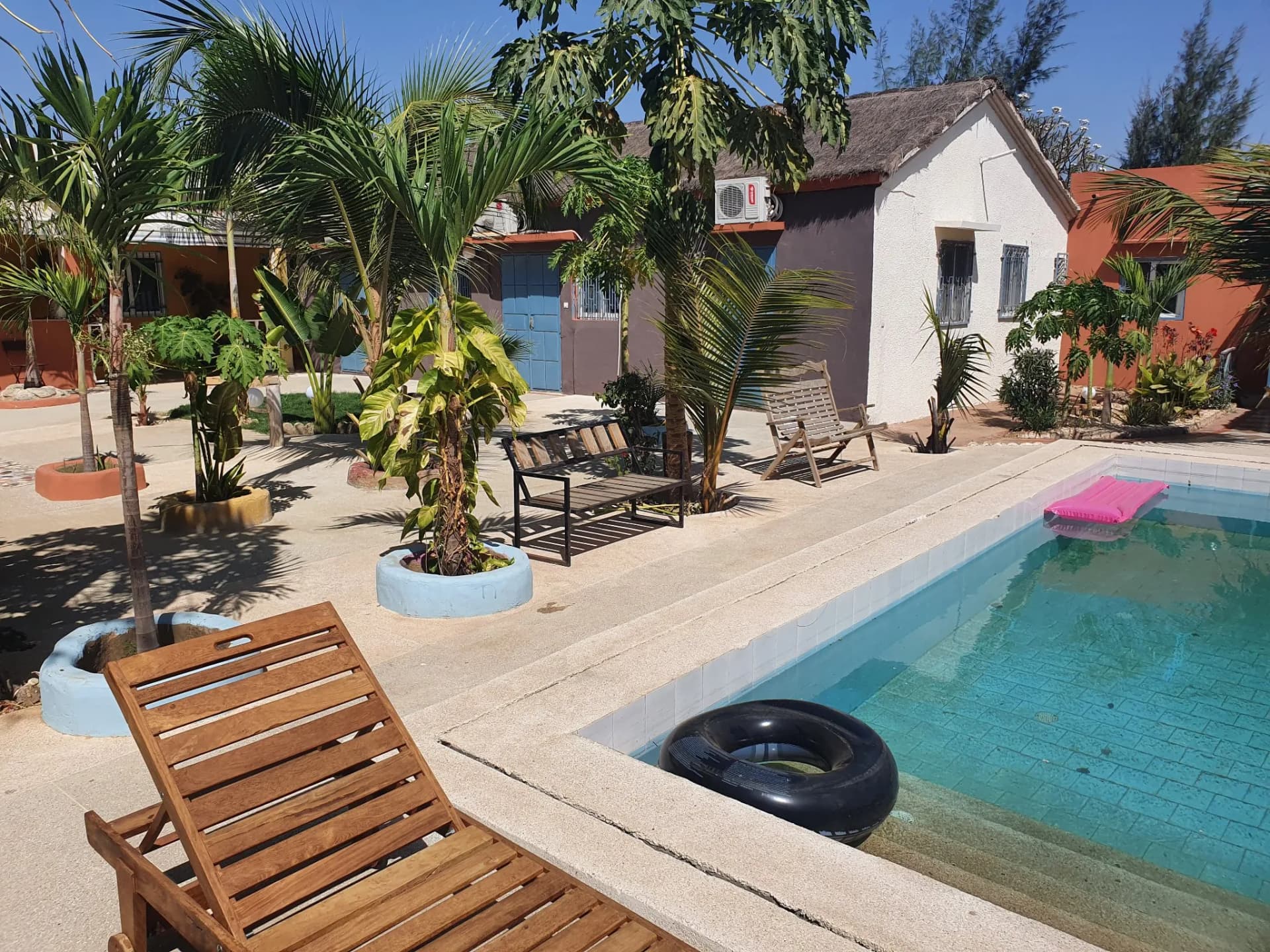 A Vendre terrain de 1300 m2 à Saly, clôturé,1400m de la plage