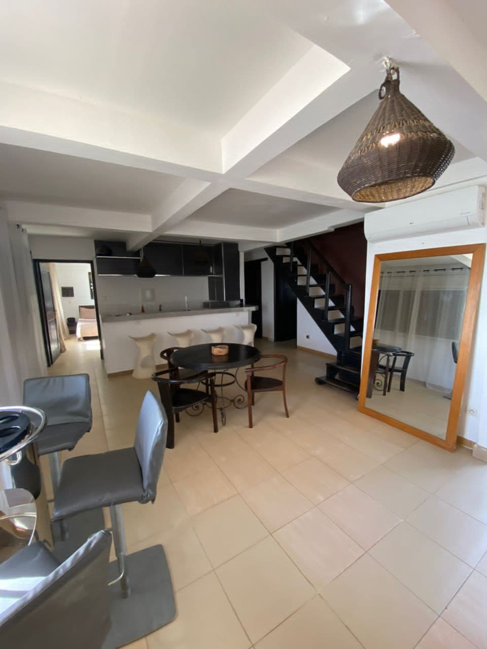 Magnifique villa pied dans l’eau à Saly