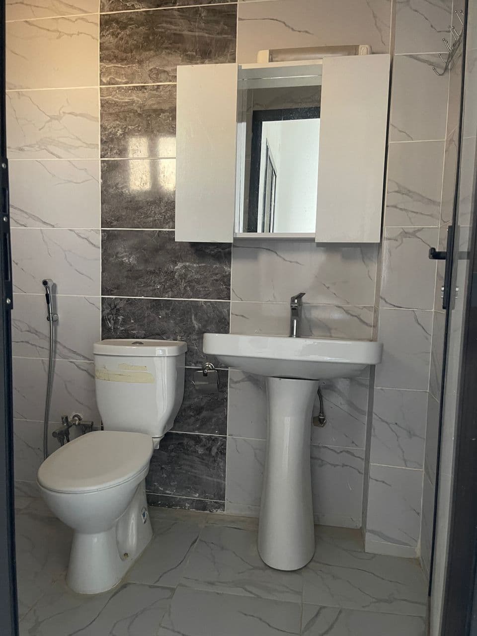 Location - Grand Appartement Lumineux à Liberté 6 (Deux Voies)