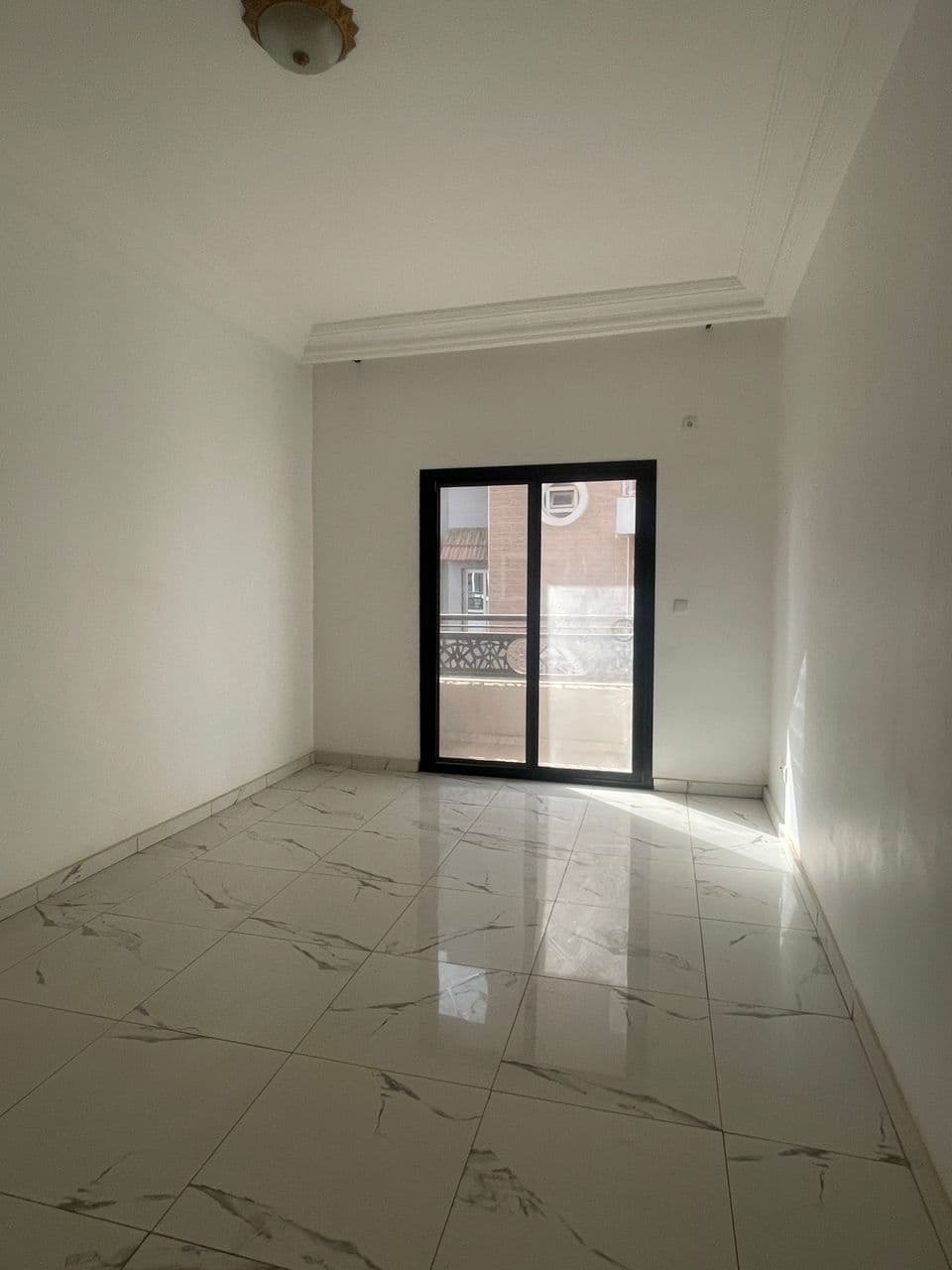 Location - Grand Appartement Lumineux à Liberté 6 (Deux Voies)