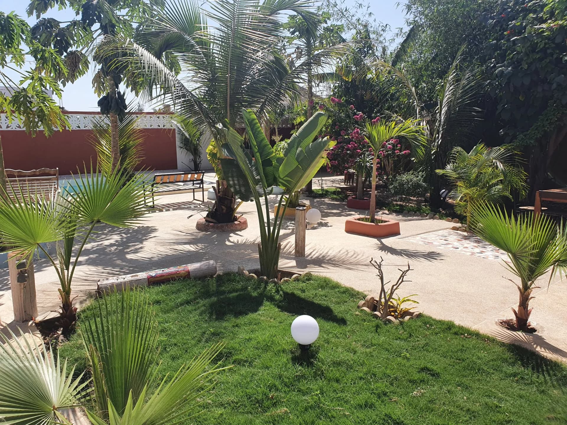 A Vendre terrain de 1300 m2 à Saly, clôturé,1400m de la plage