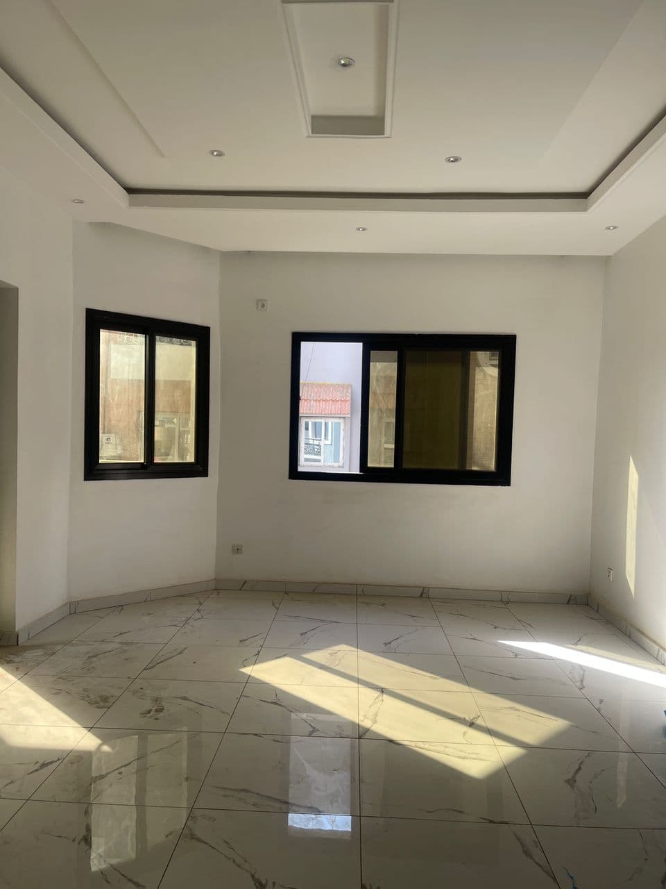 Location - Grand Appartement Lumineux à Liberté 6 (Deux Voies)