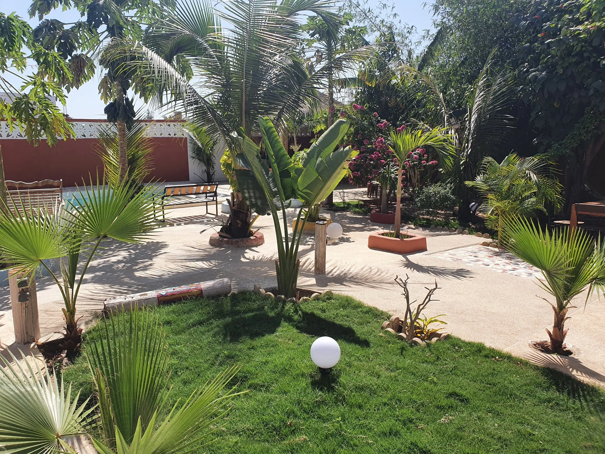 A Vendre terrain de 1300 m2 à Saly, clôturé,1400m de la plage