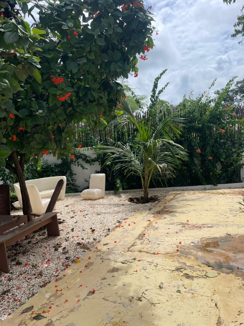Magnifique villa pied dans l’eau à Saly