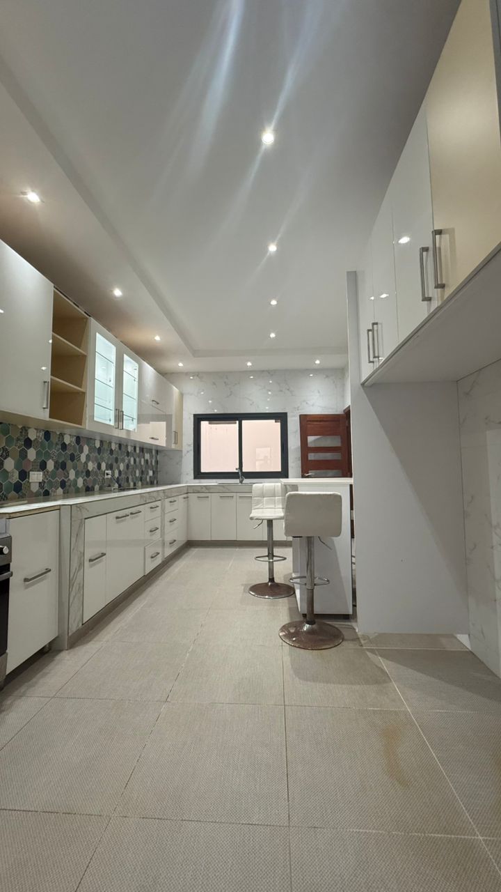Location : Appartement F4 Standing – Almadies